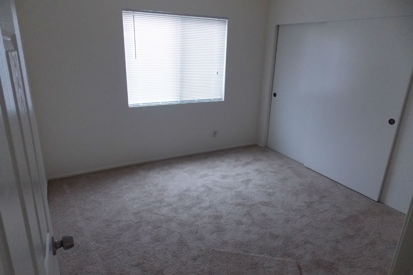 7874 OLEANDER AVE FONTANA CA 92336
