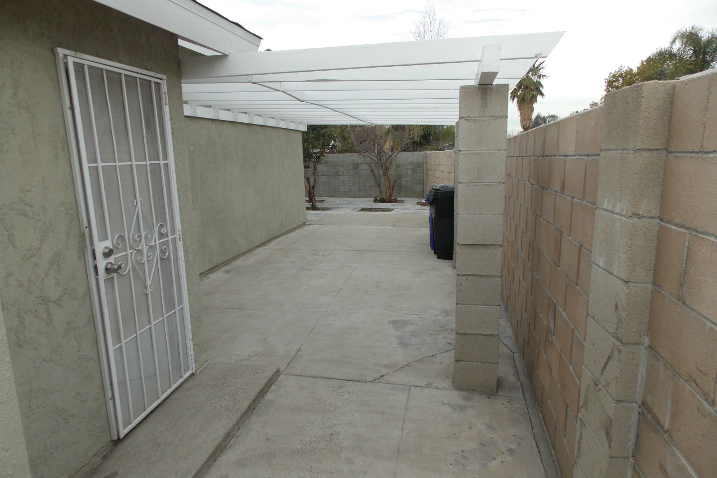 7874 OLEANDER AVE FONTANA CA 92336